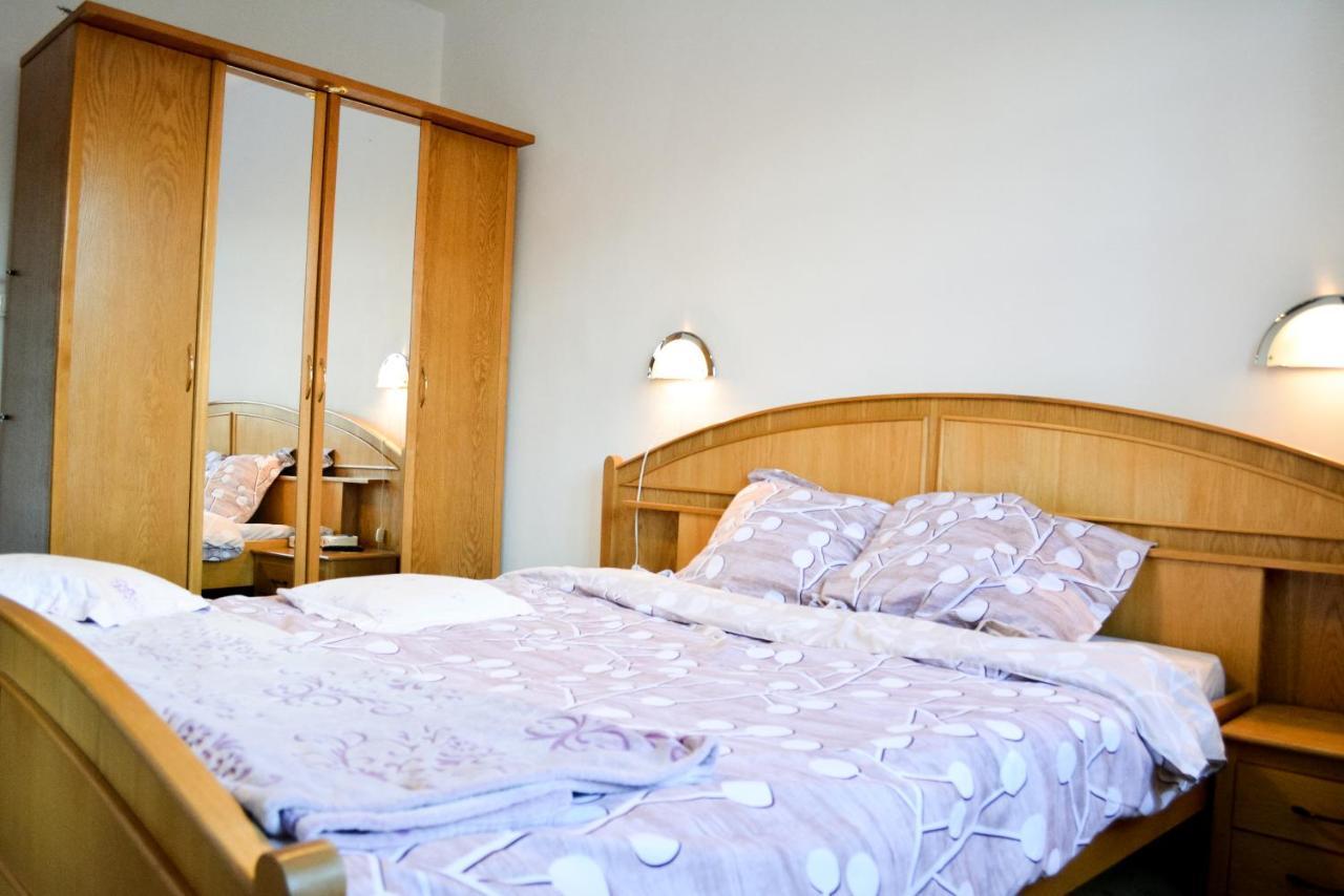 Grandpa'S Hidden Crib, 6 Bedroom, Pet Friendly 锡纳亚 外观 照片